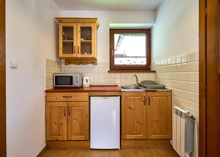 Goga ゲストハウス 3*